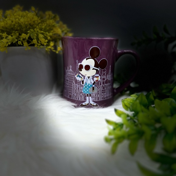 Disney Parks Minnie Mouse Art Deco Ceramic Mug - Picture 2 of 6